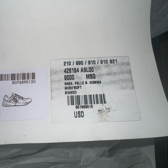 Gucci white leather sneaker size 9 - Picture 7 of 9